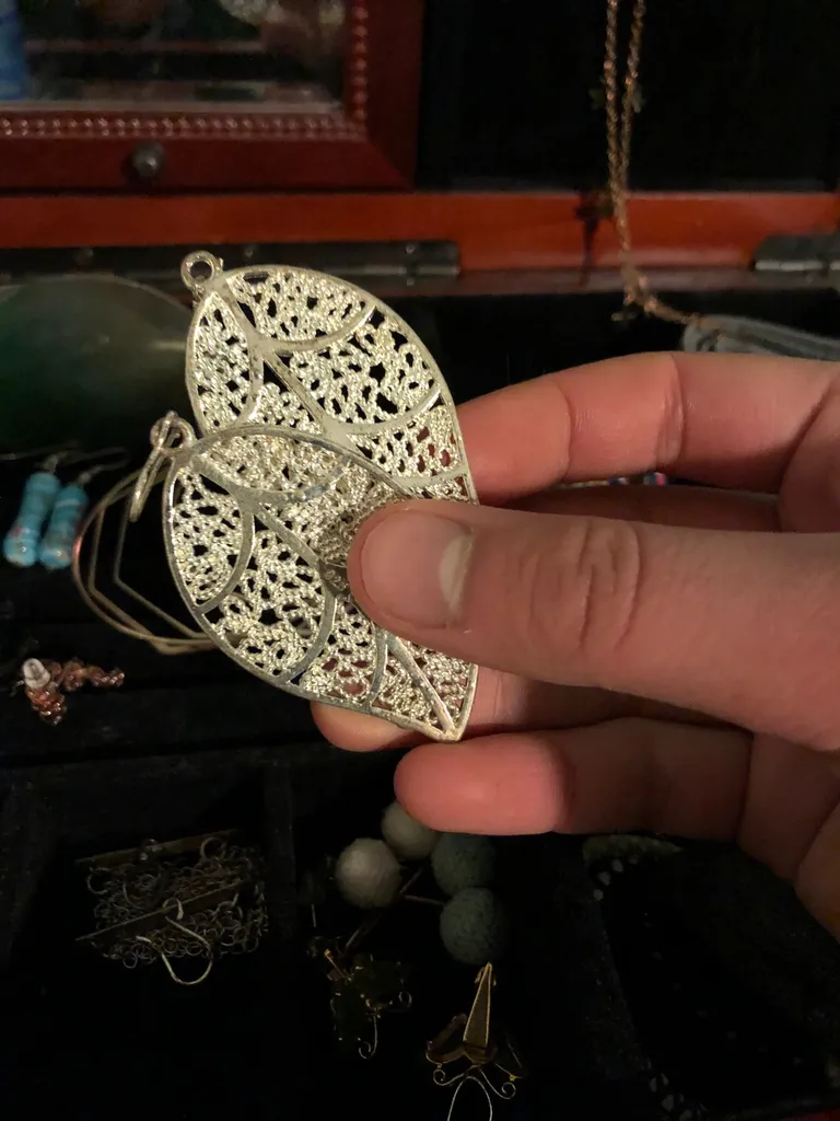 silver leaf earrings photo 1