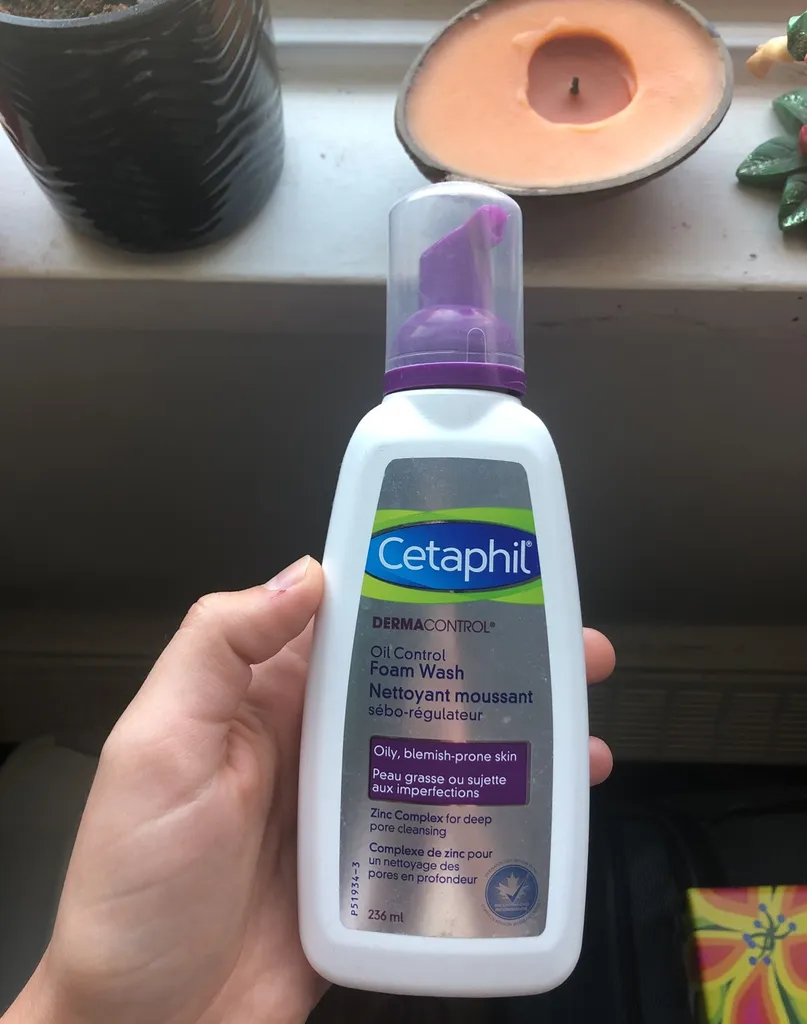 Cetaphil Foam Face Wash photo 1