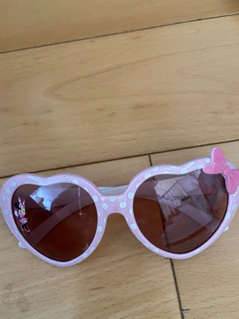 Kids Minnie Mouse Sunglasses photo 1