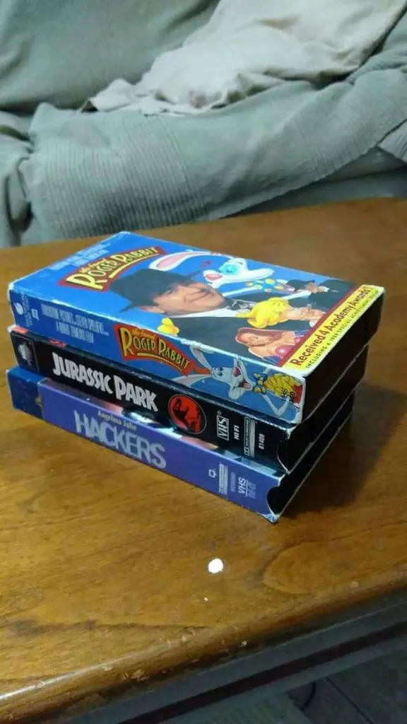 VHS Movies - Who Framed Roger Rabbit?, Jurassic Park, And Hac... photo 1