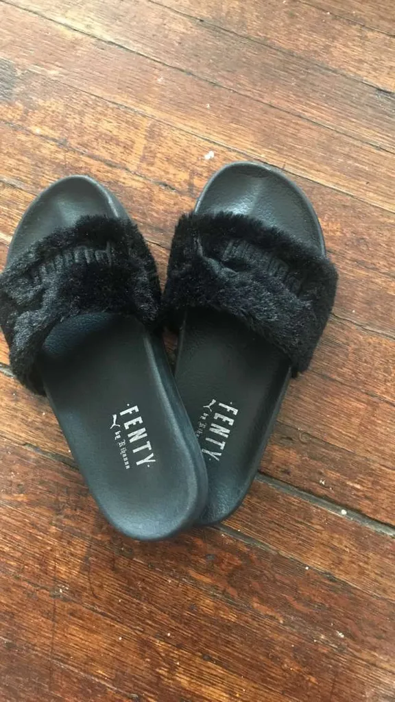 Knockoff Fenty Shoes photo 1