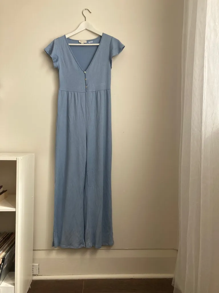 NEW Beautiful Summer Jumpsuit - Small photo 1
