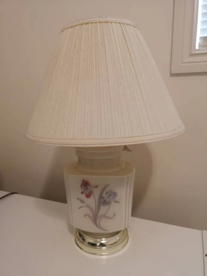 🆓Lamp photo 1