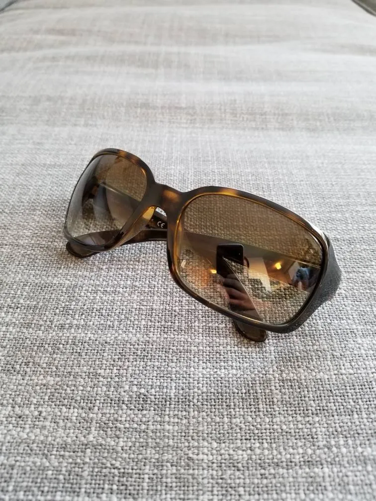 Ray-Ban Sunglasses photo 1