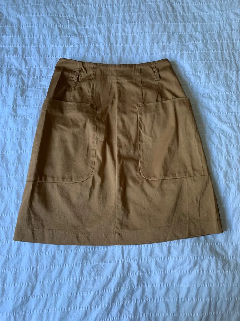 Skirt WITH Pockets!! photo 1