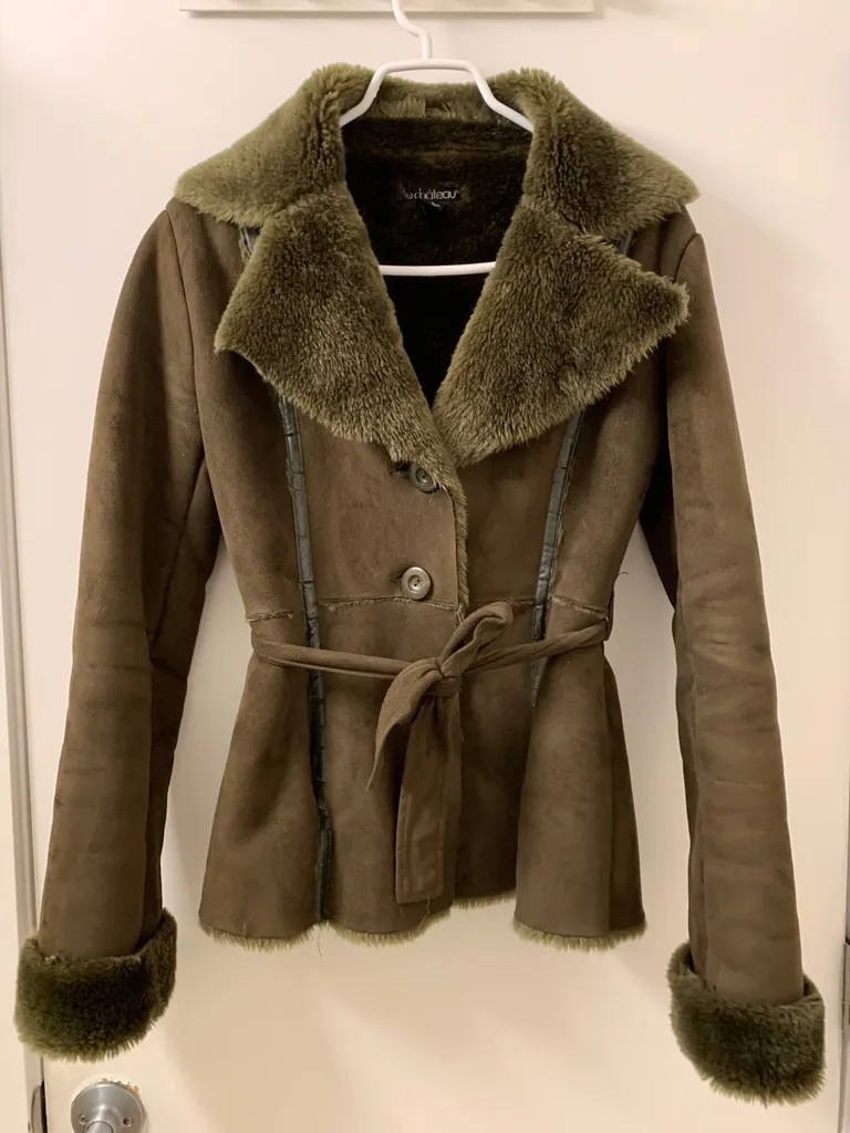 XS Le Chateau Winter Coat photo 1