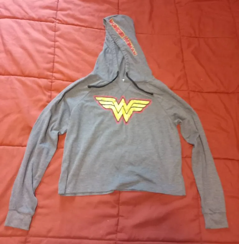 Small Wonder Woman Sweatshirt photo 1