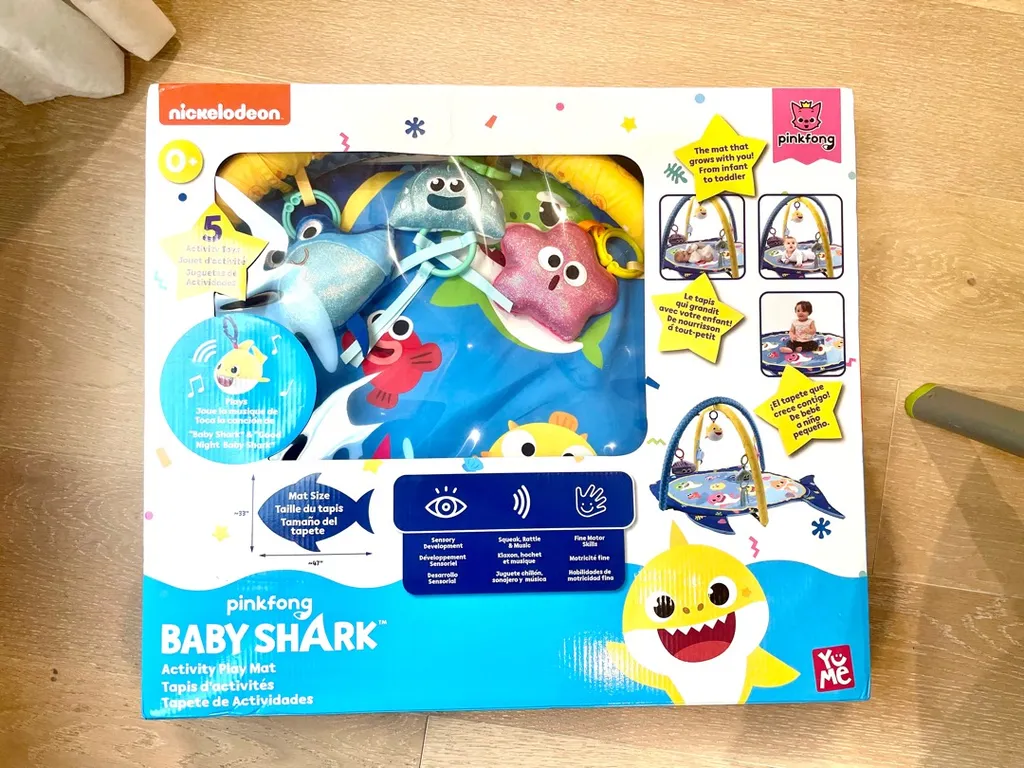 🆕 Deluxe Babyshark Activity Mat photo 1