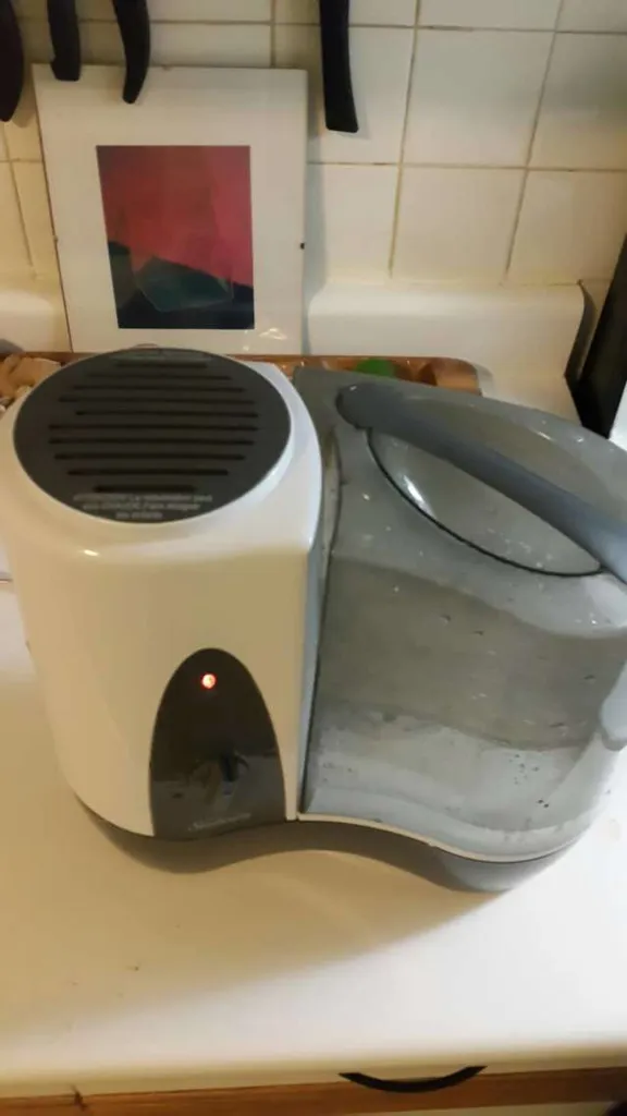 Hot Steam Humidifier photo 1