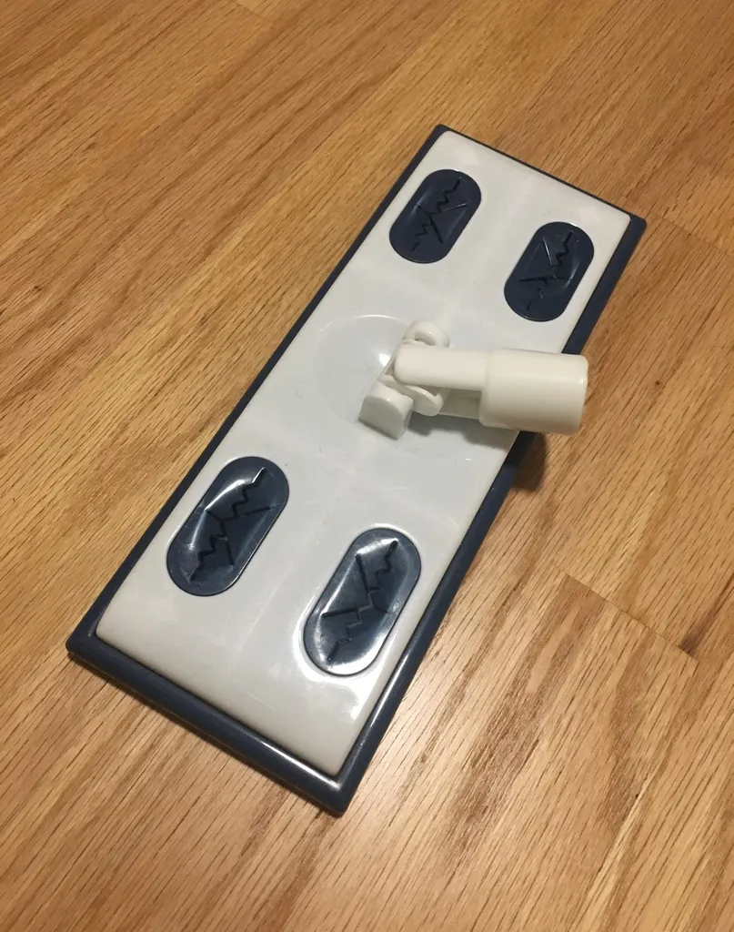 FREE Dollarama “swiffer” attachment photo 1