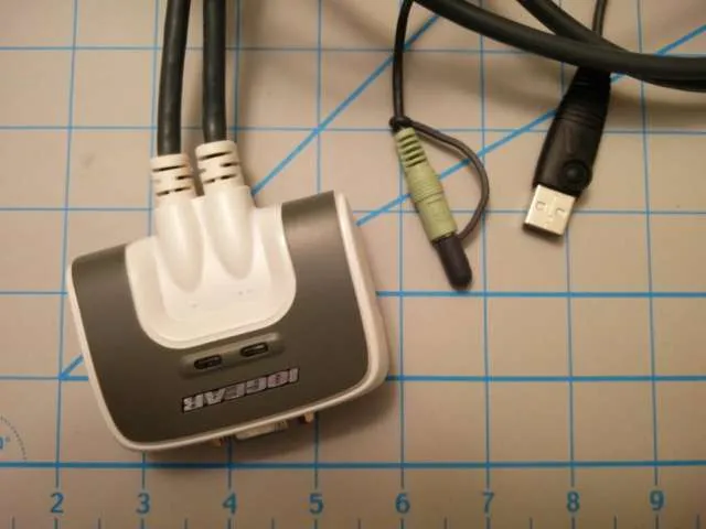 2 Port KVM USB With Audio photo 1