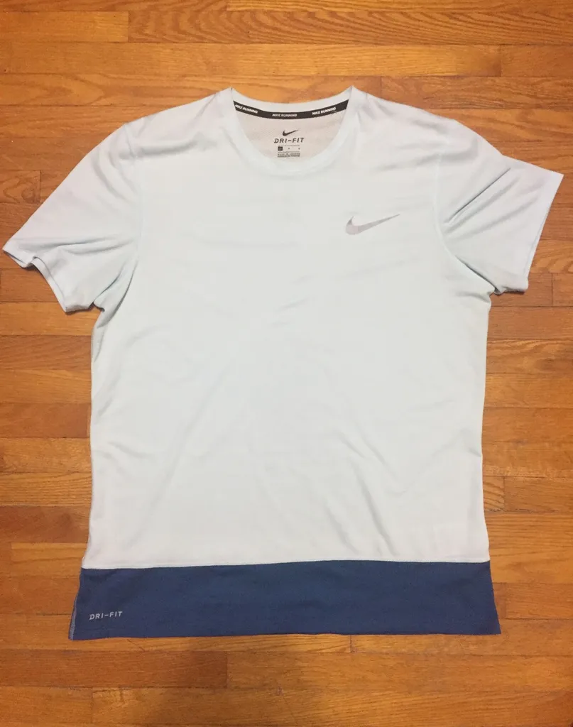Nike Dri-Fit Running/Exercise Shirt Large photo 1