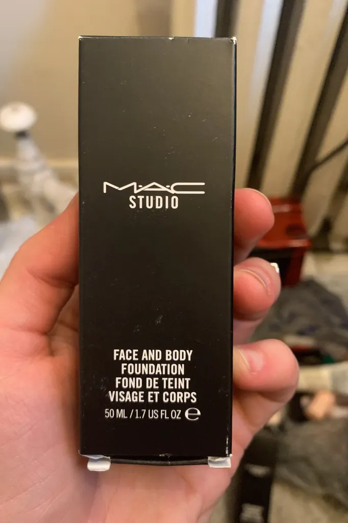 mac face and body foundation photo 1
