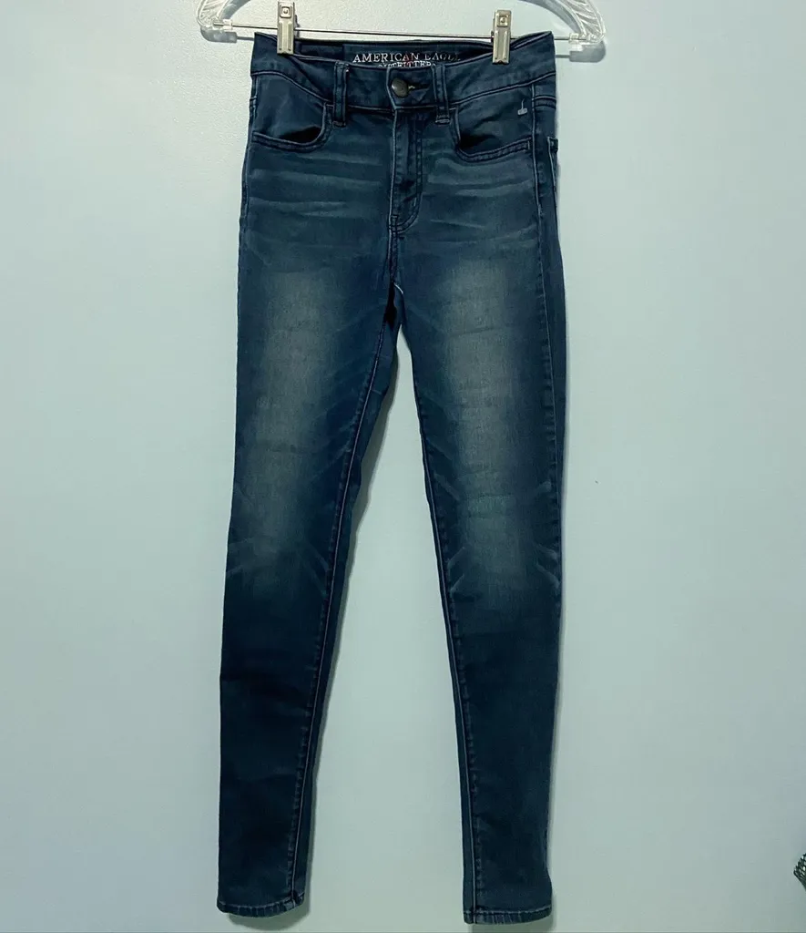 American Eagle jeans photo 1
