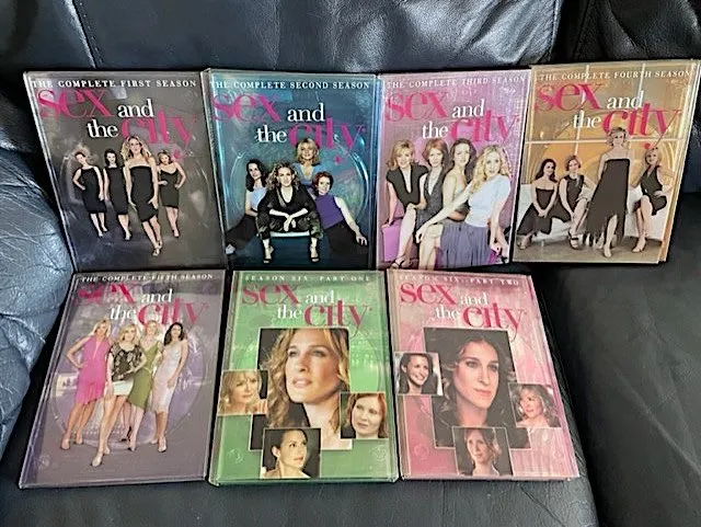 Sex And the City & Complete Set of DVDs: Seasons 1-6 photo 1
