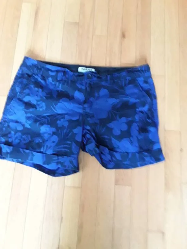 Old Navy Shorts Size 14 photo 1