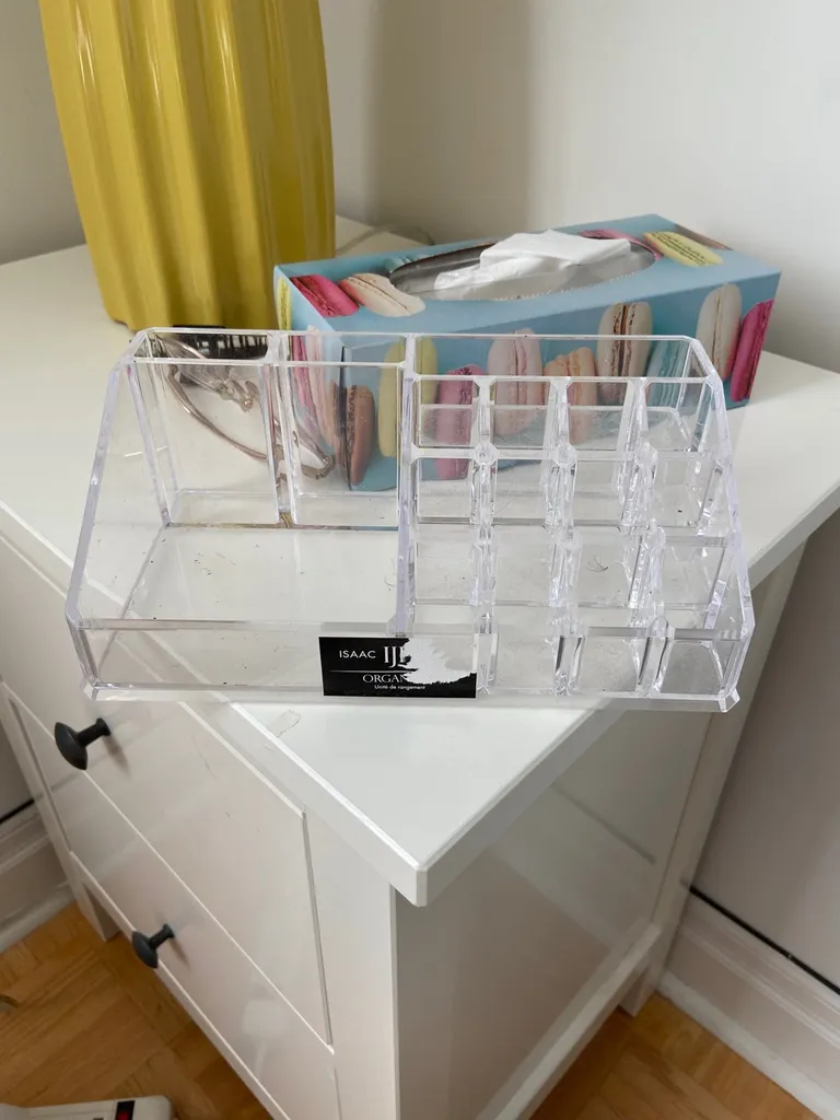 Makeup Holder photo 1