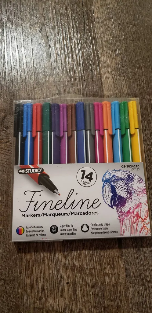 Colour Fine Tip Marker Pens photo 1