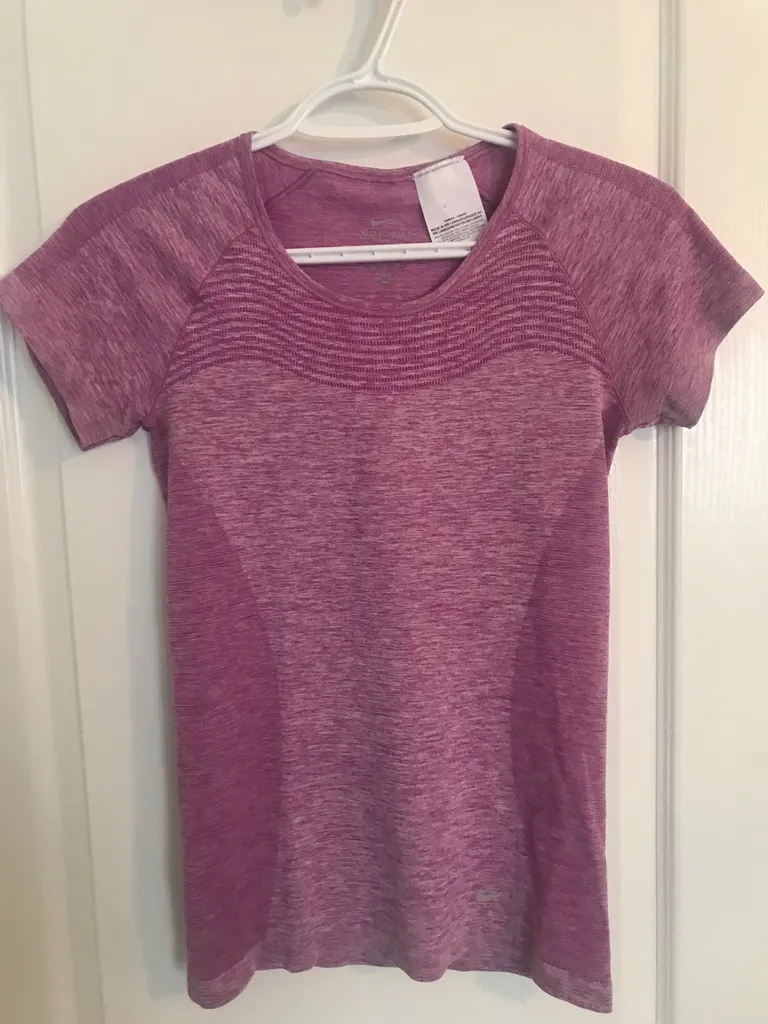 Nike T-shirt photo 1