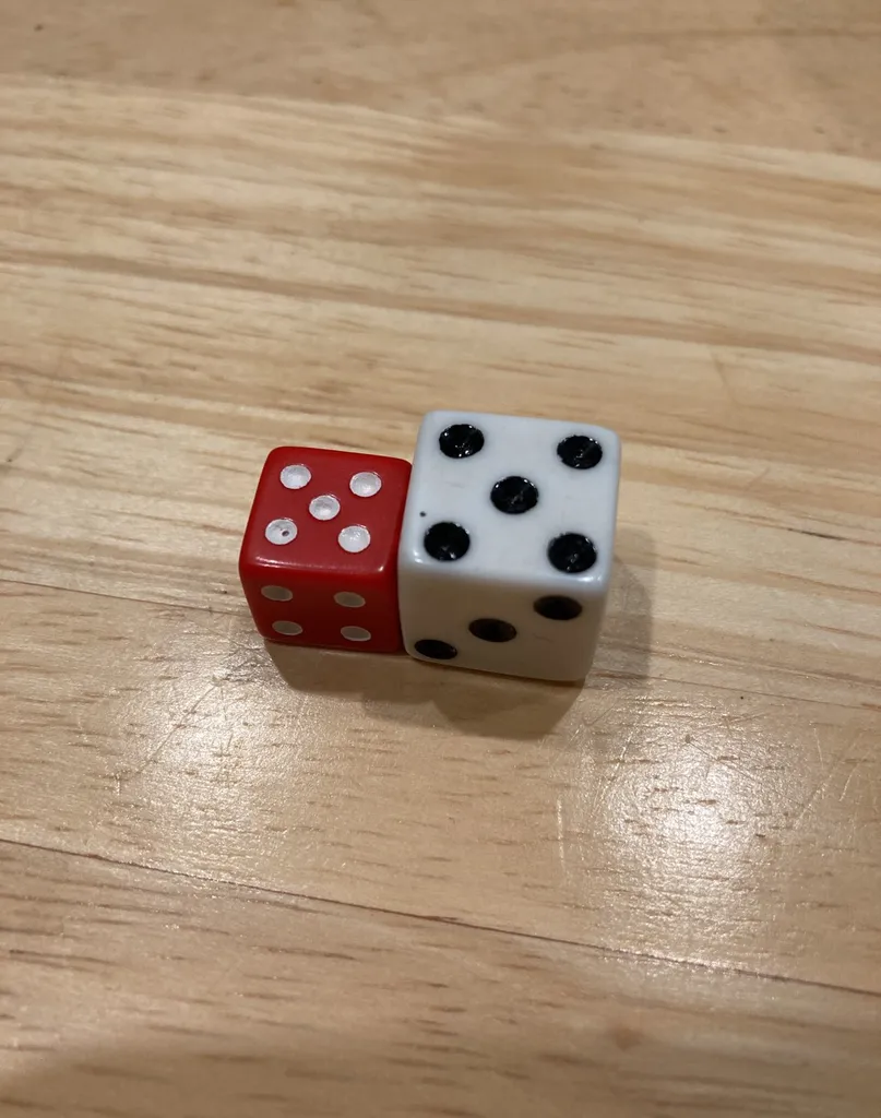 Free W Trade - Random Die photo 1