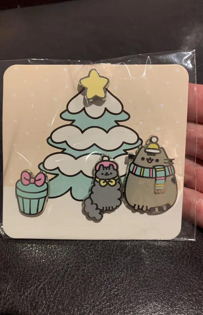 Pusheen Christmas pin set photo 1