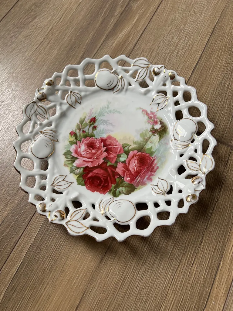Decorative Rose Dish photo 1