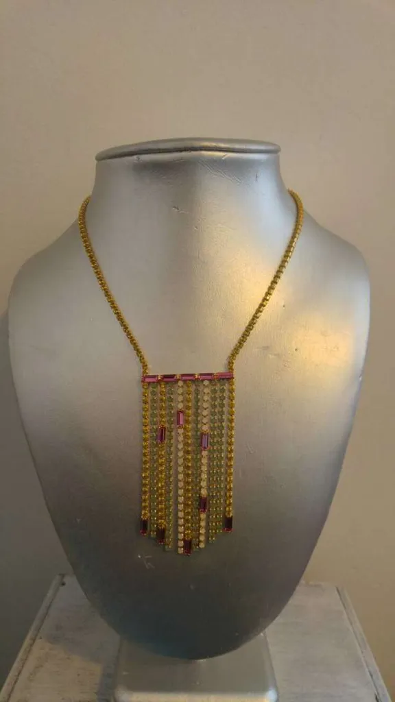 Fun Necklace ISO Booze Or Tokens photo 1