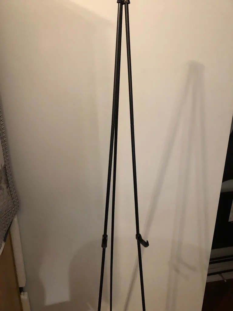 Compact Easel photo 1