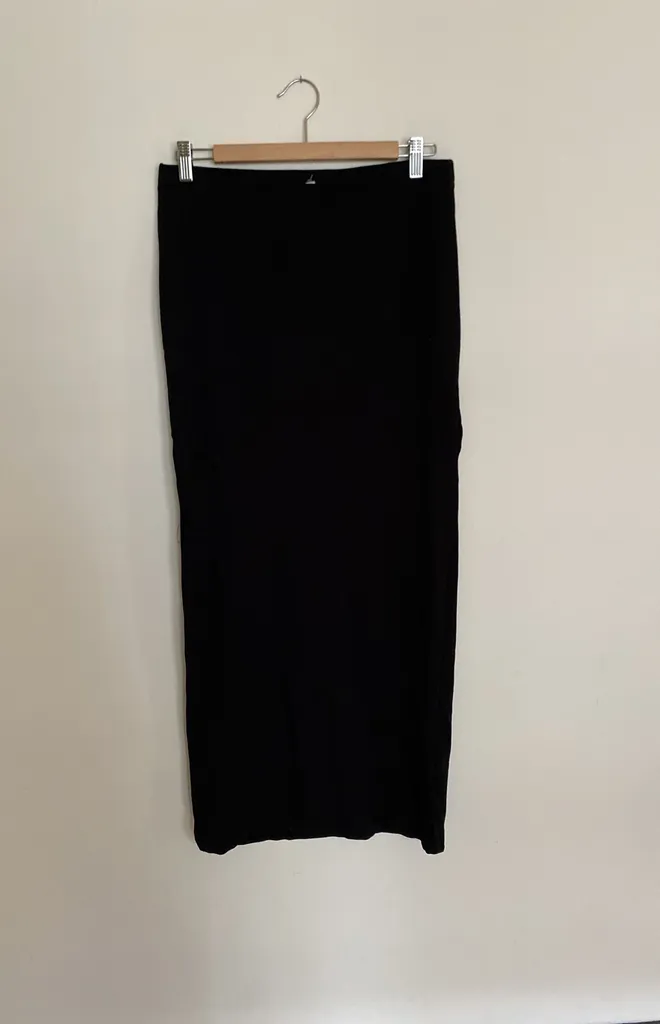 Long Black Fitted Skirt photo 1