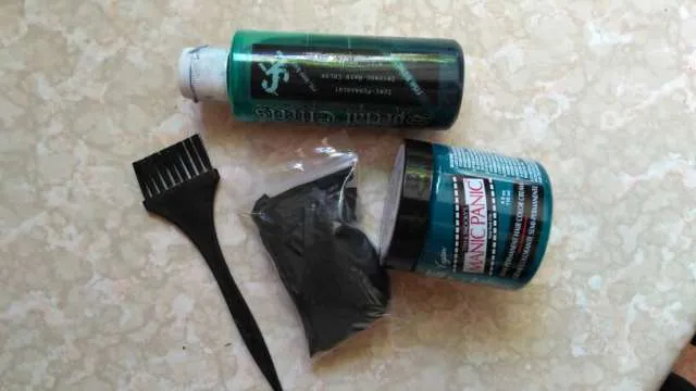 Teal Hair Die (Manic Panic And Special Effects) photo 1