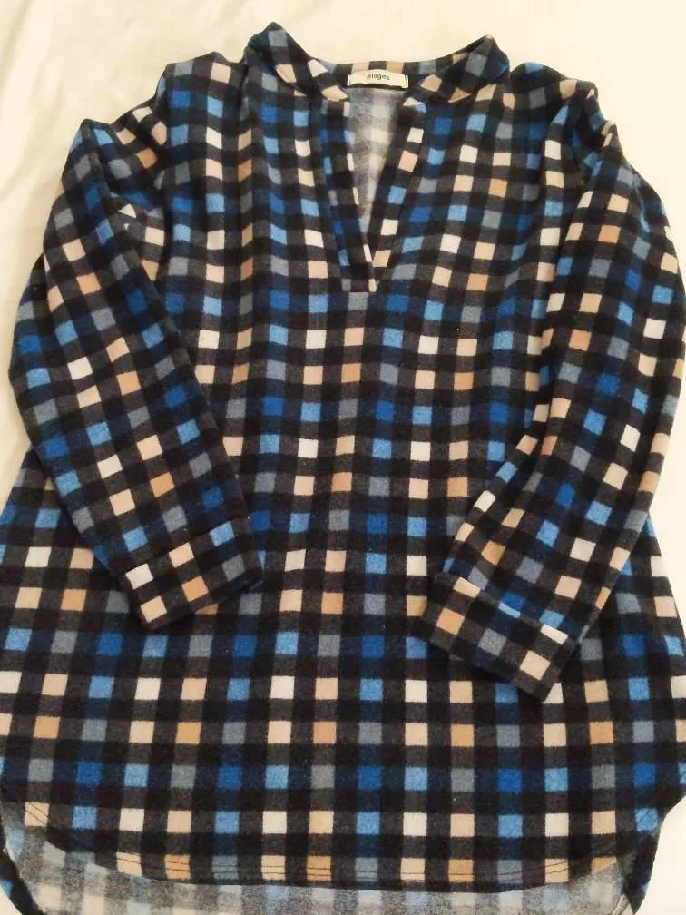 Éloges Pullover Sweater photo 1