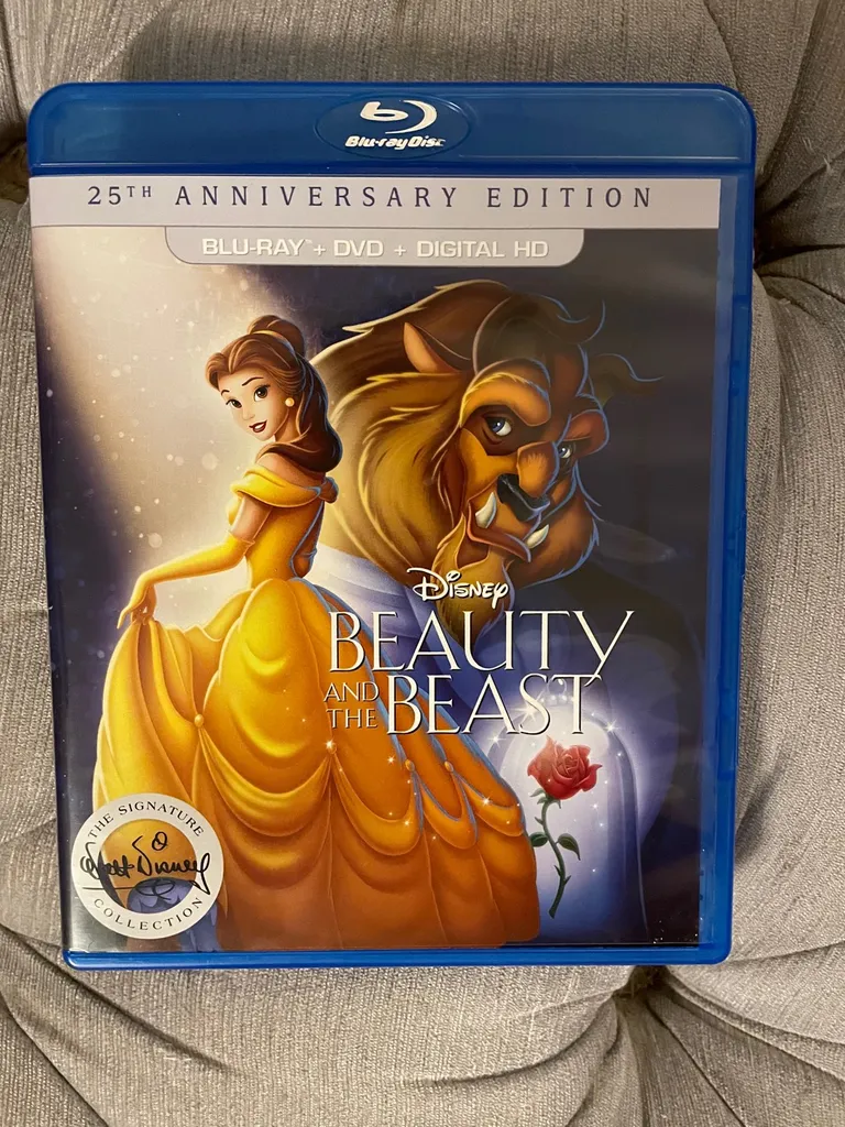 Disney Beauty and The Beast - 25th Anniversary Edition Bluray... photo 1