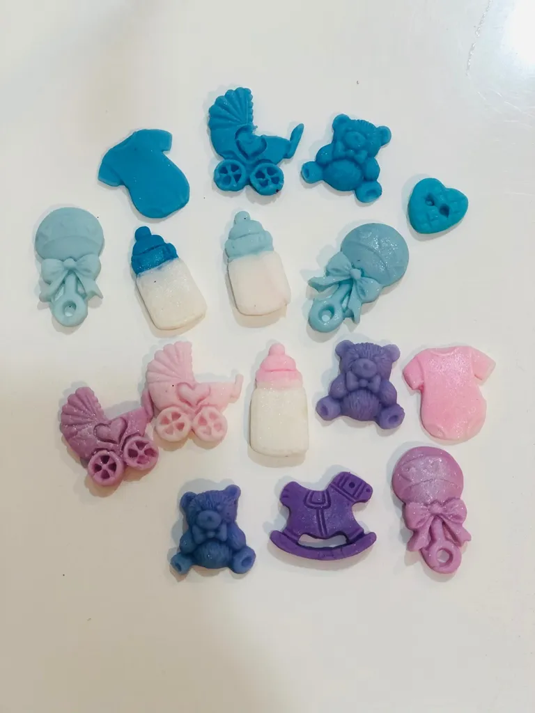 Baby Boy And Baby Girl Fondant Pieces photo 1