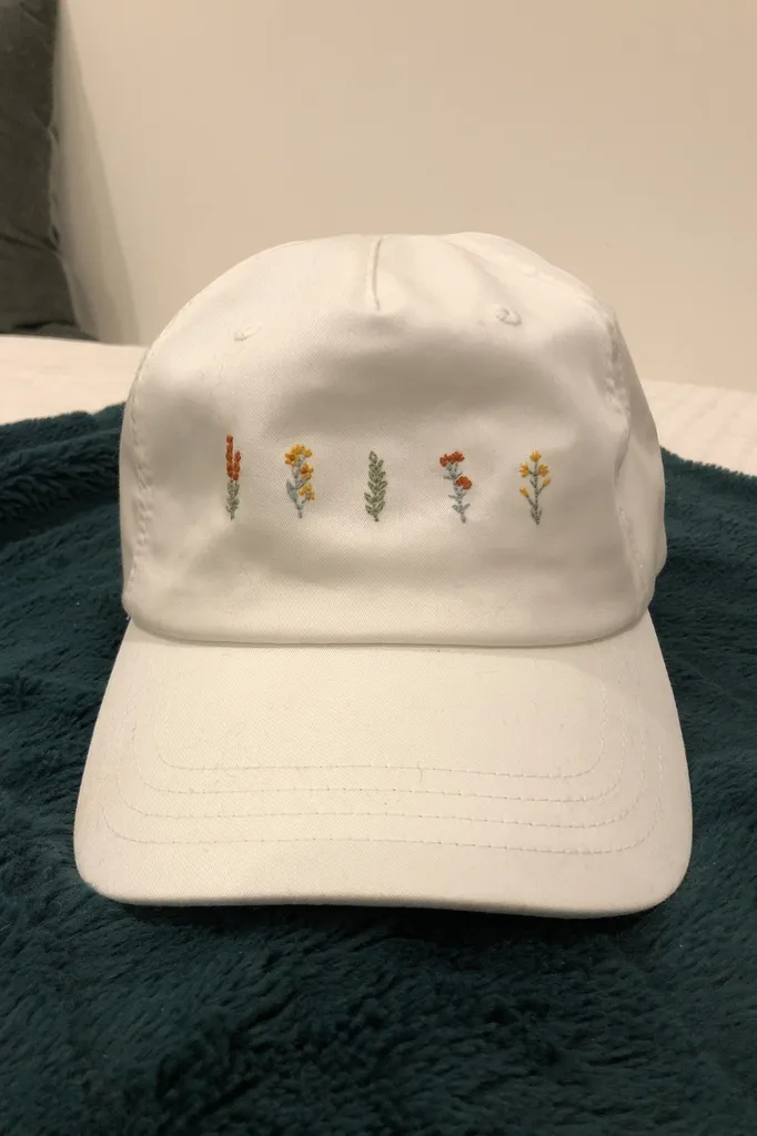 New White Floral Baseball Cap photo 1