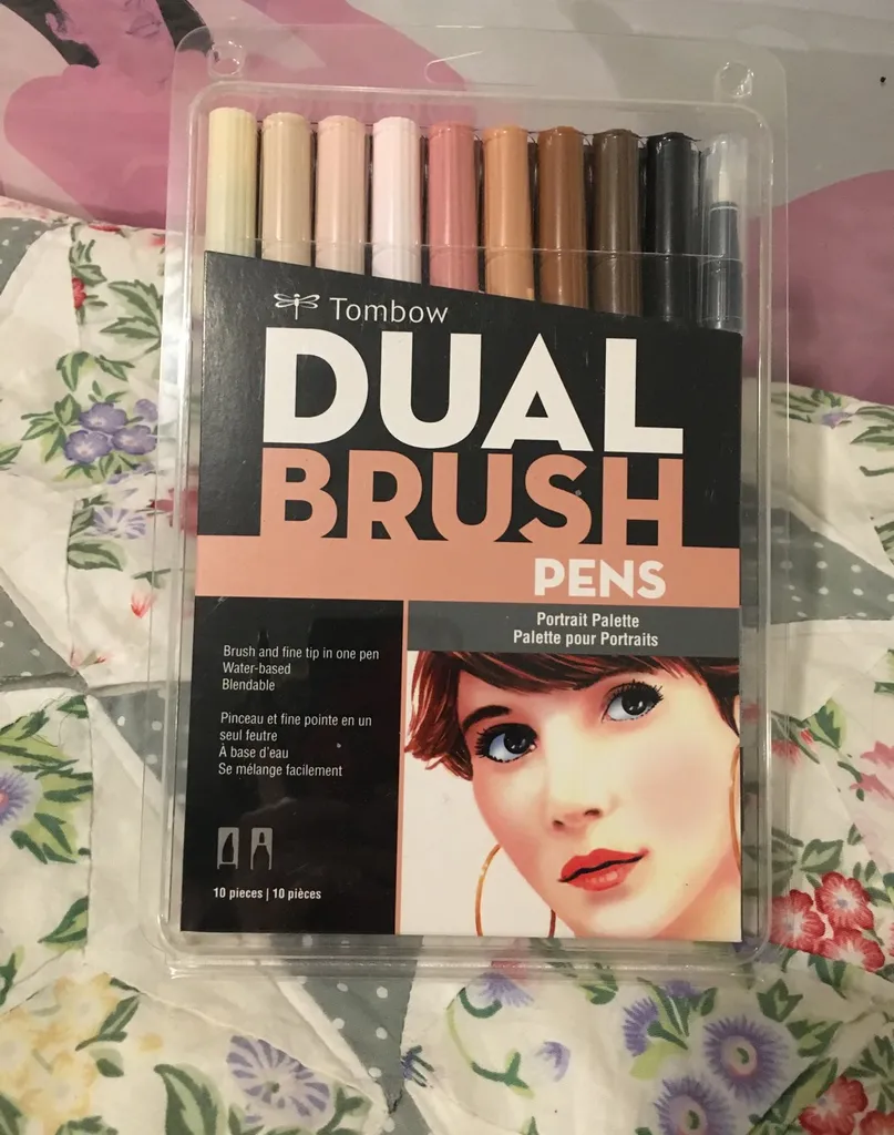 Dual Brush Markers photo 1