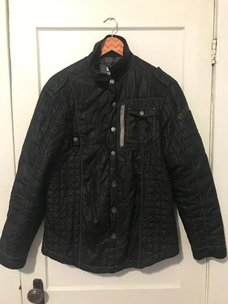 Black Jacket photo 1