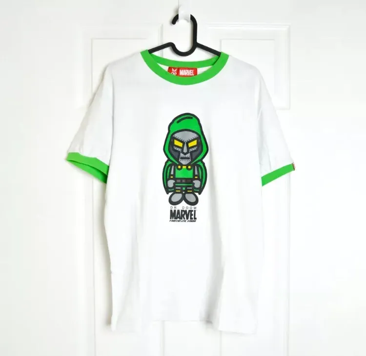 Unisex Marvel T-shirt photo 1