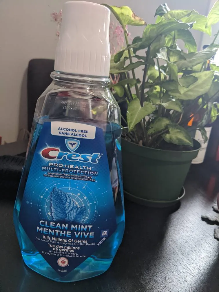 Free- Crest Mouthwash photo 1
