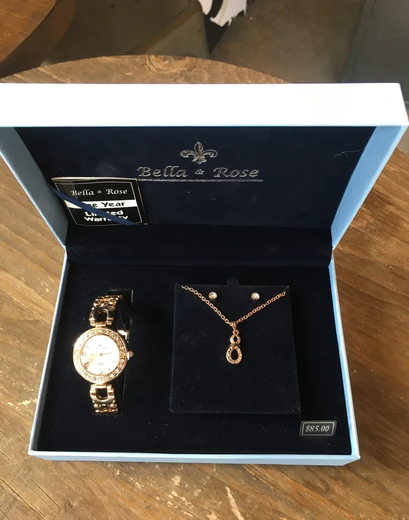 BNIB Bella & Rose Watch/necklace/earring Set photo 1