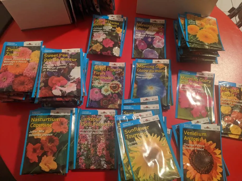 Annuals seed packages photo 1