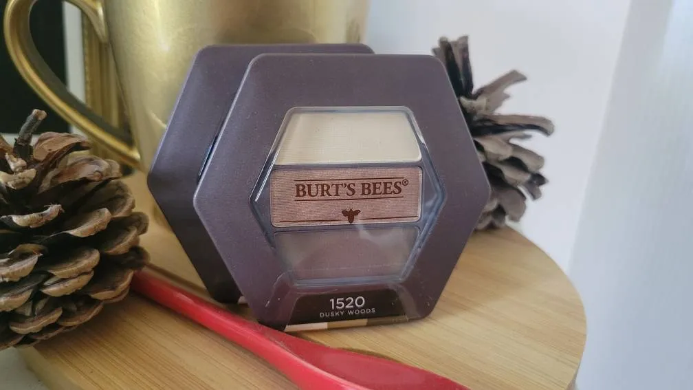 Burt's Bees Eyeshadow photo 1