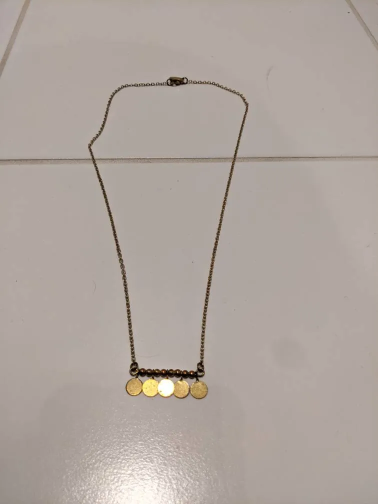 Golden Necklace photo 1