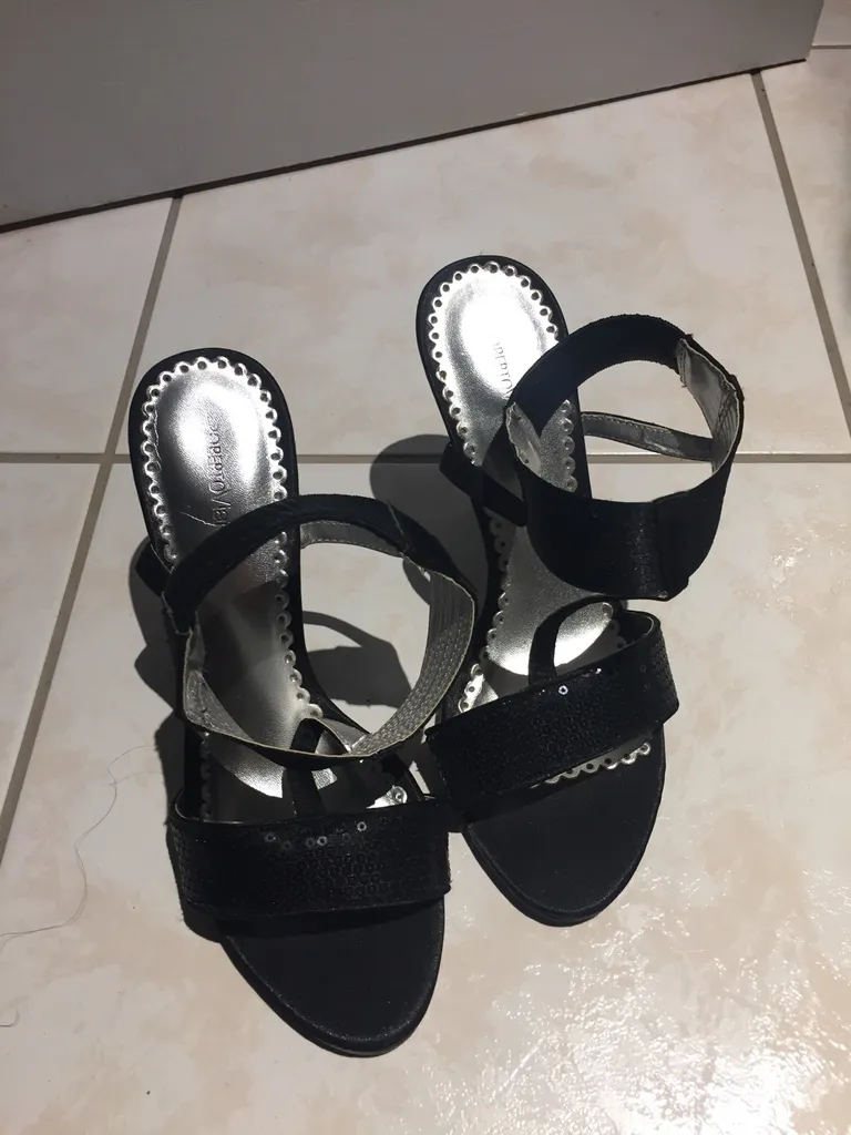 Black Sequins heels photo 1