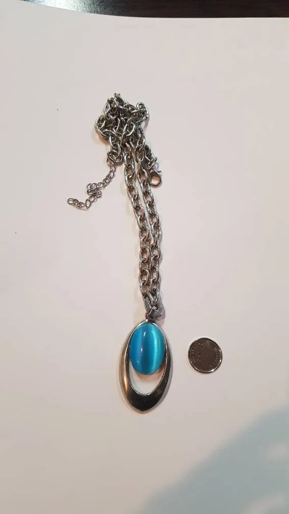 Blue Stone In Silver Necklace - Collier Argent Avec Pierre Bleu photo 1