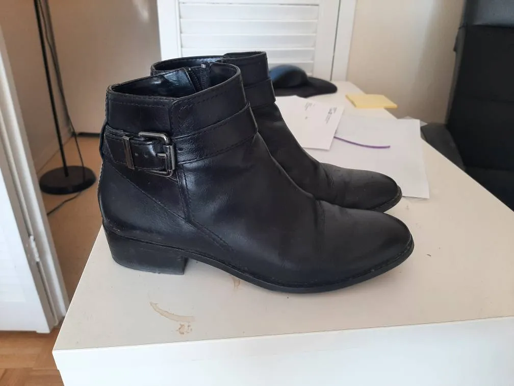 Karl Lagerfeld Paris Boots Size 6.5 photo 1