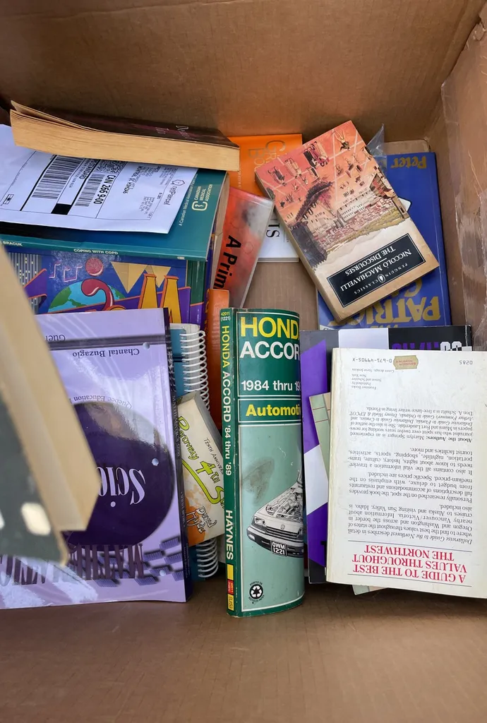 CURB ALERT So Many books!!! photo 1