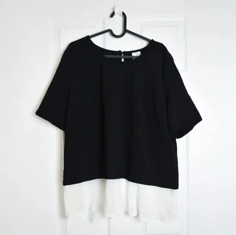 Jules + Leopoldo popover blouse photo 1