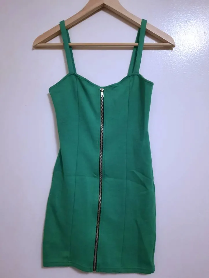 Green Dress photo 1