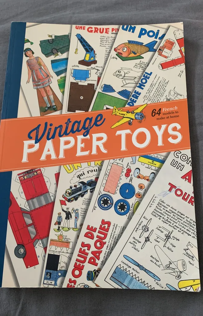 Vintage Paper Toys Activity Book photo 1