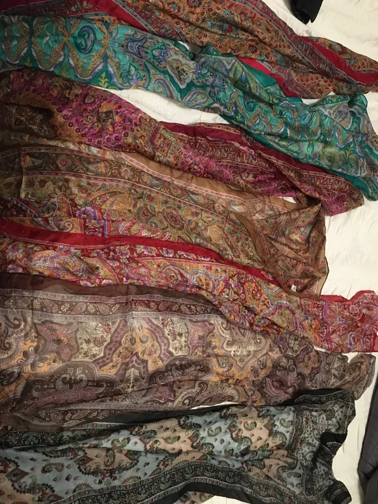 100% Silk Scarves photo 1